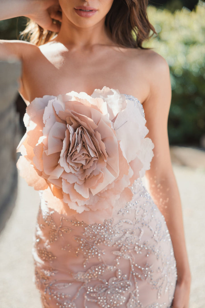 {{ product.title }} - {{ product.options.color }} - RiyadhDress