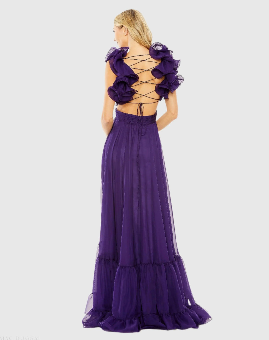 {{ product.title }} - {{ product.options.color }} - RiyadhDress