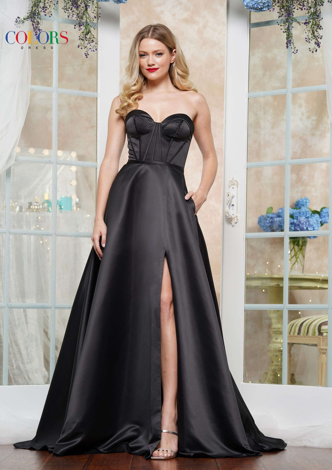 {{ product.title }} - {{ product.options.color }} - RiyadhDress