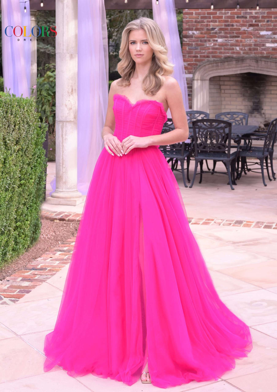 {{ product.title }} - {{ product.options.color }} - RiyadhDress