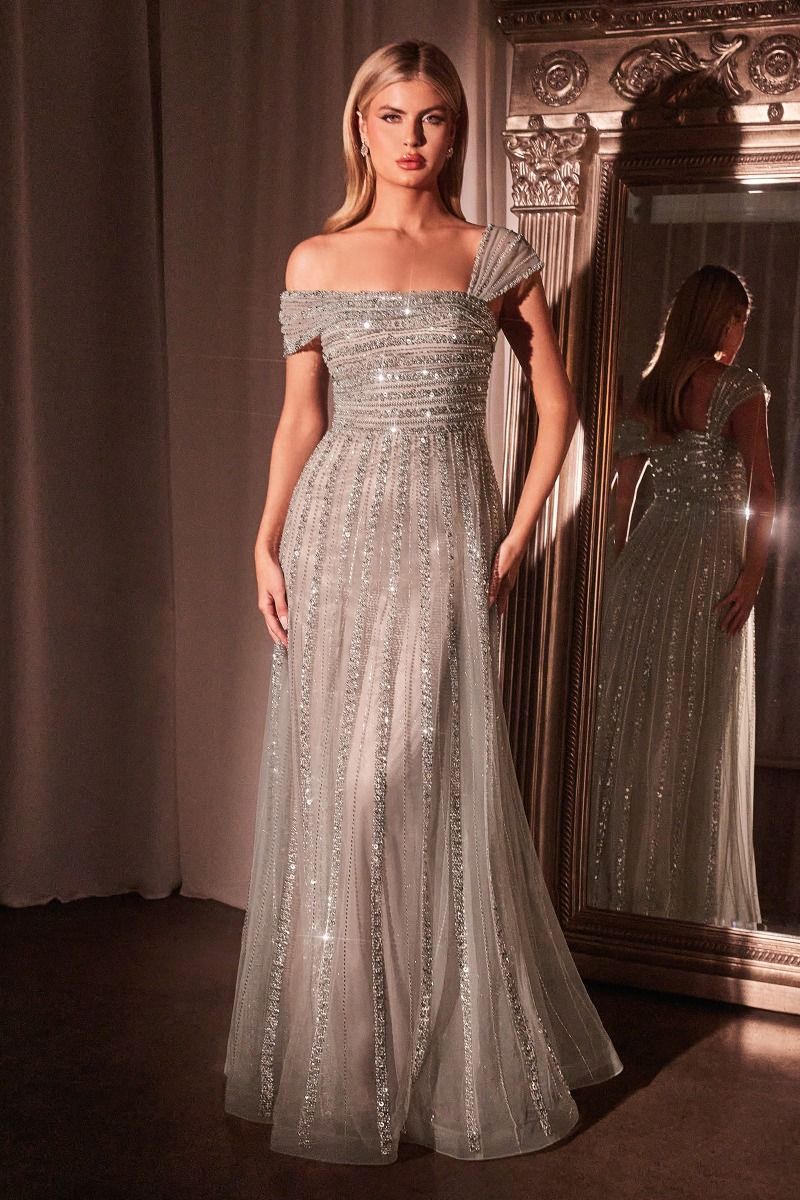 {{ product.title }} - {{ product.options.color }} - RiyadhDress