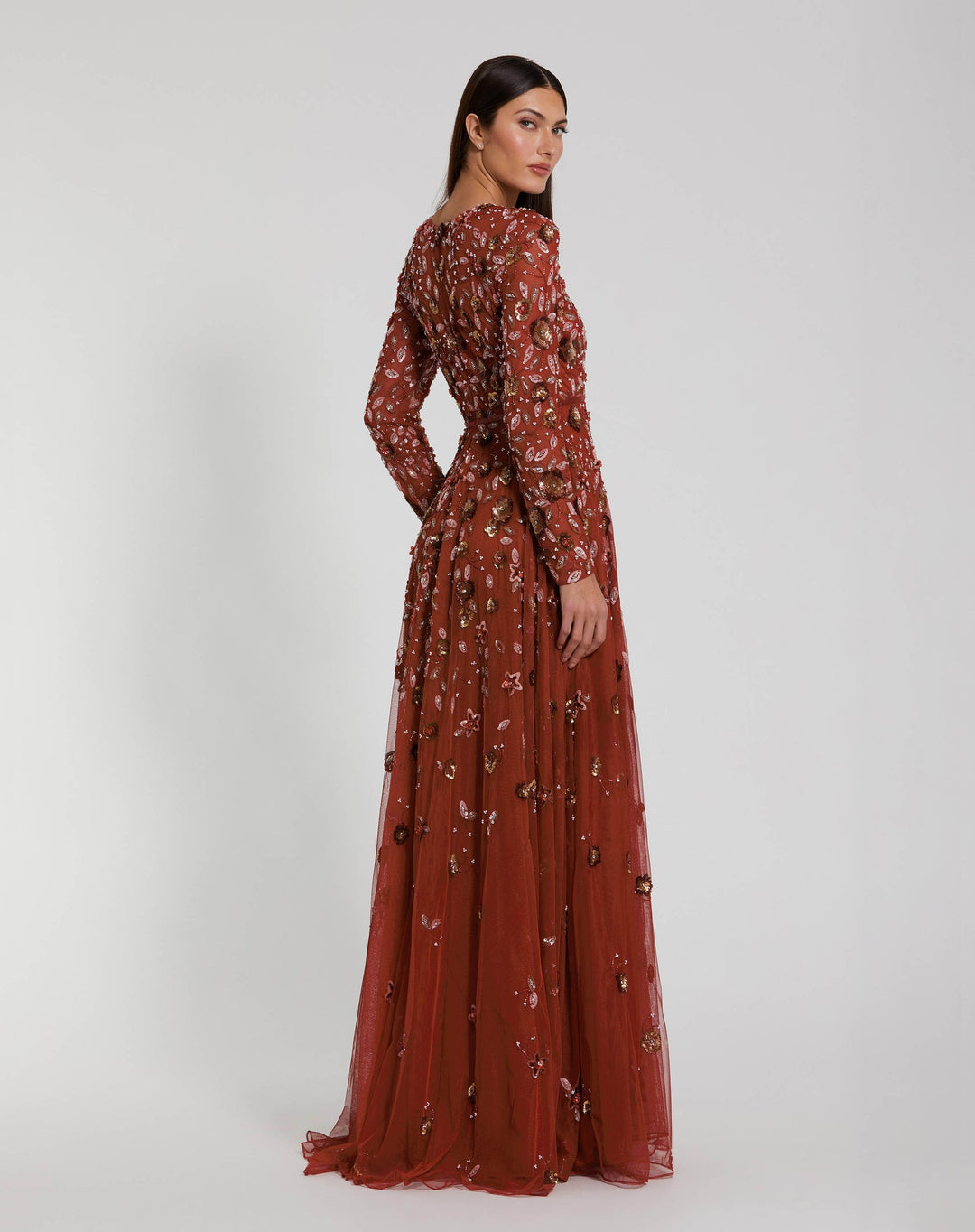 {{ product.title }} - {{ product.options.color }} - RiyadhDress