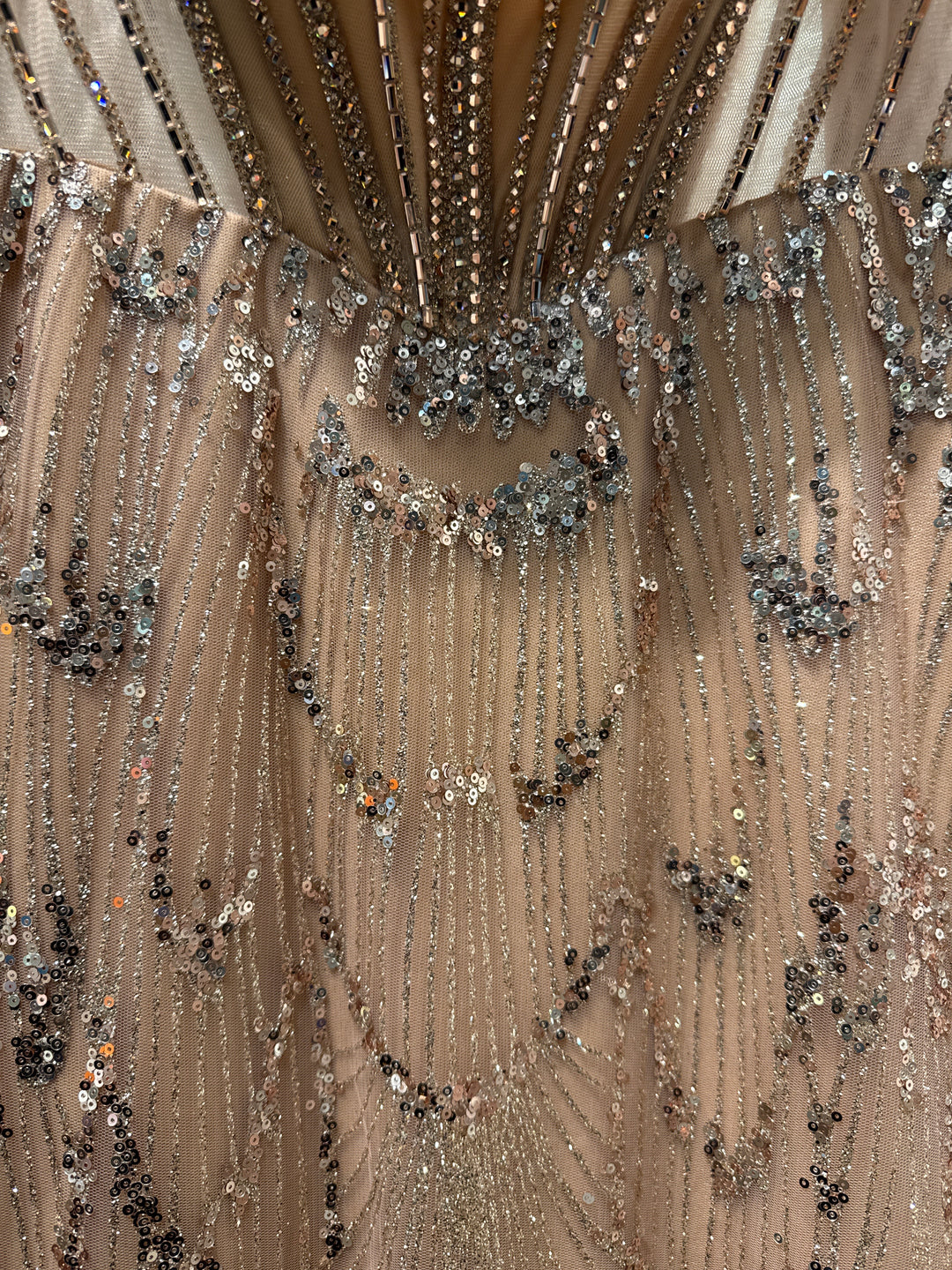 COLORS -3931-DARK NUDE