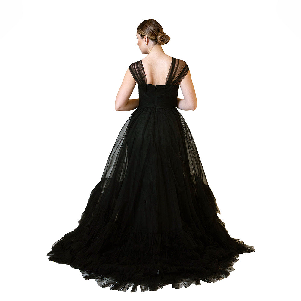 {{ product.title }} - {{ product.options.color }} - RiyadhDress