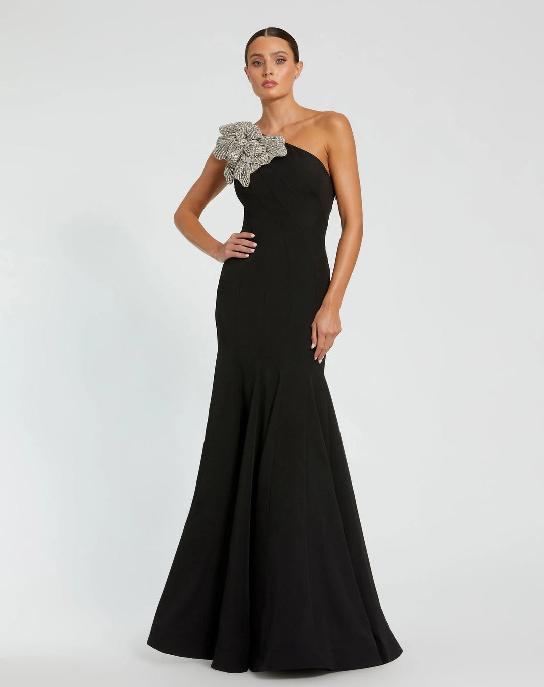 {{ product.title }} - {{ product.options.color }} - RiyadhDress