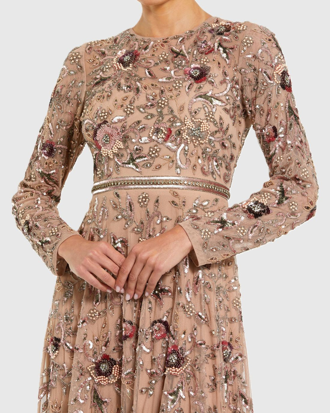 {{ product.title }} - {{ product.options.color }} - RiyadhDress