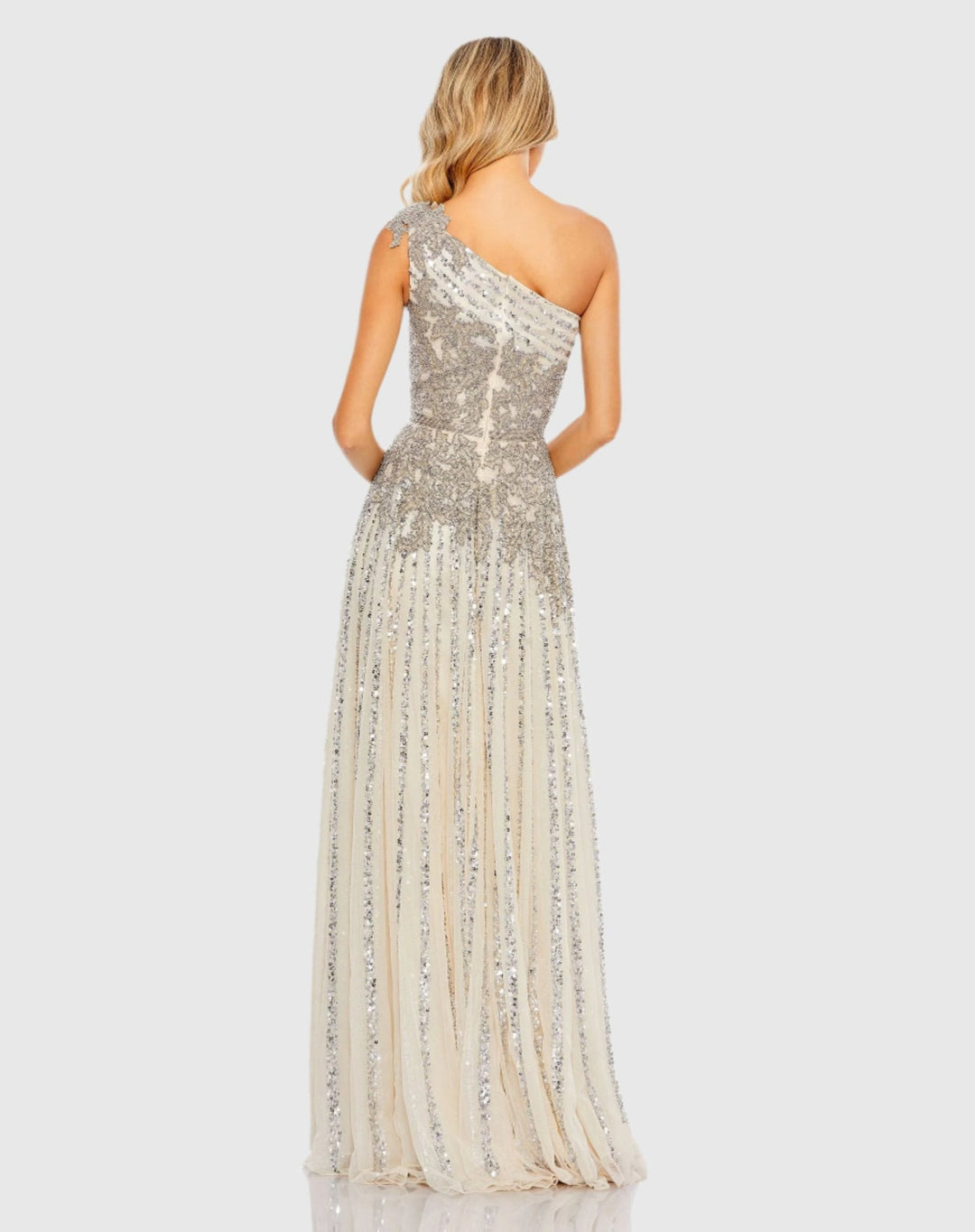 {{ product.title }} - {{ product.options.color }} - RiyadhDress