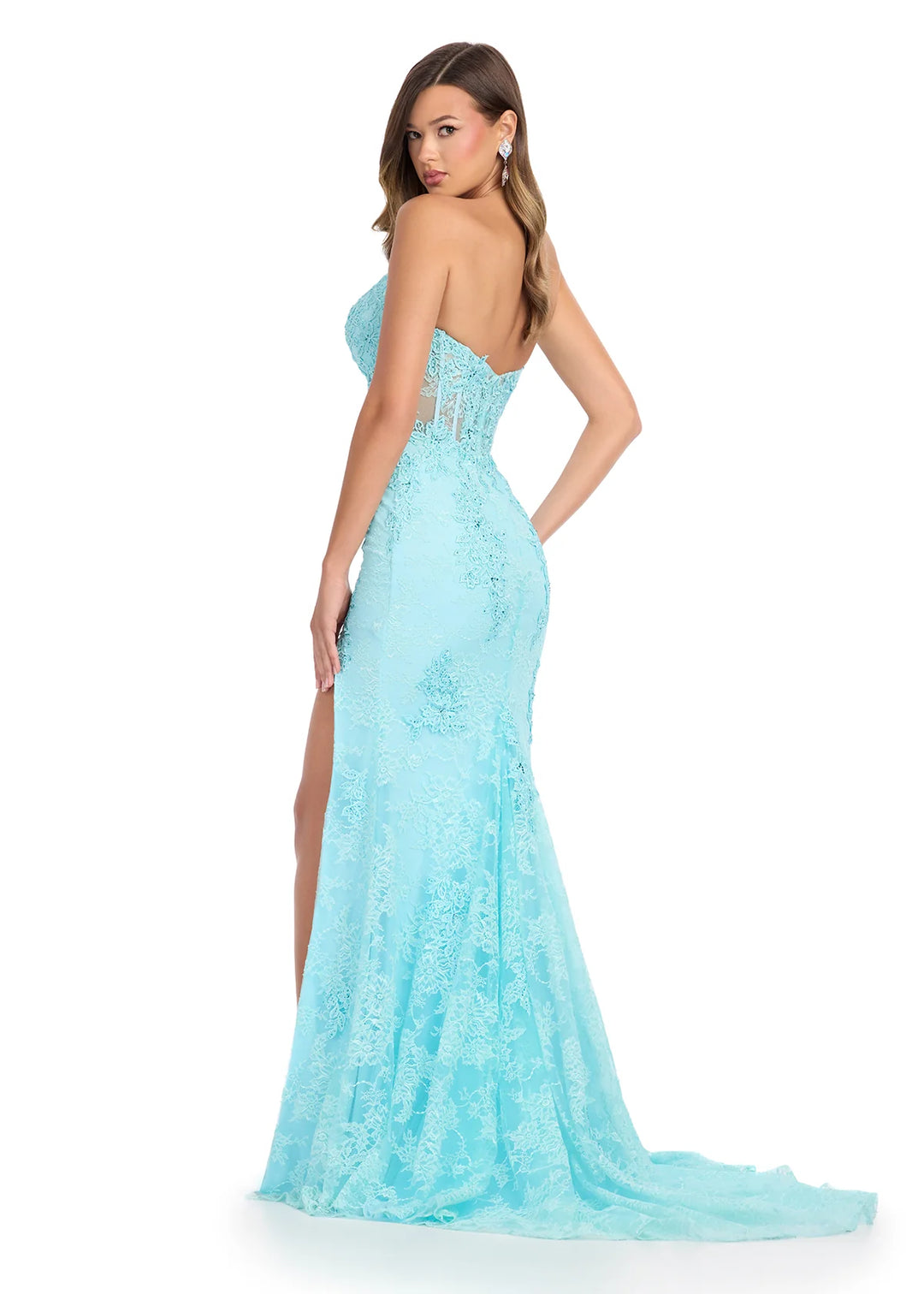 {{ product.title }} - {{ product.options.color }} - RiyadhDress