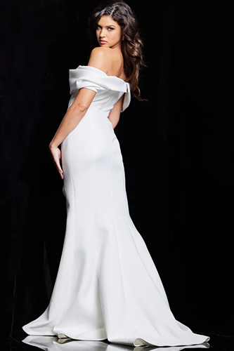 {{ product.title }} - {{ product.options.color }} - RiyadhDress