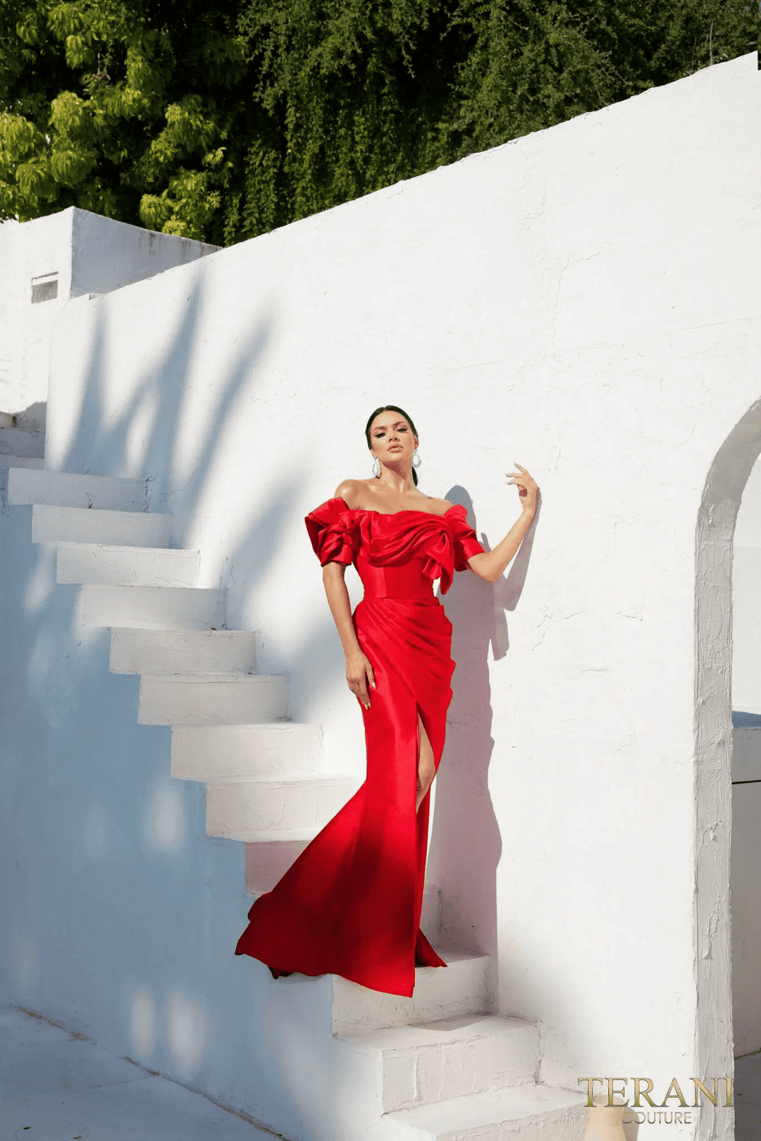 {{ product.title }} - {{ product.options.color }} - RiyadhDress