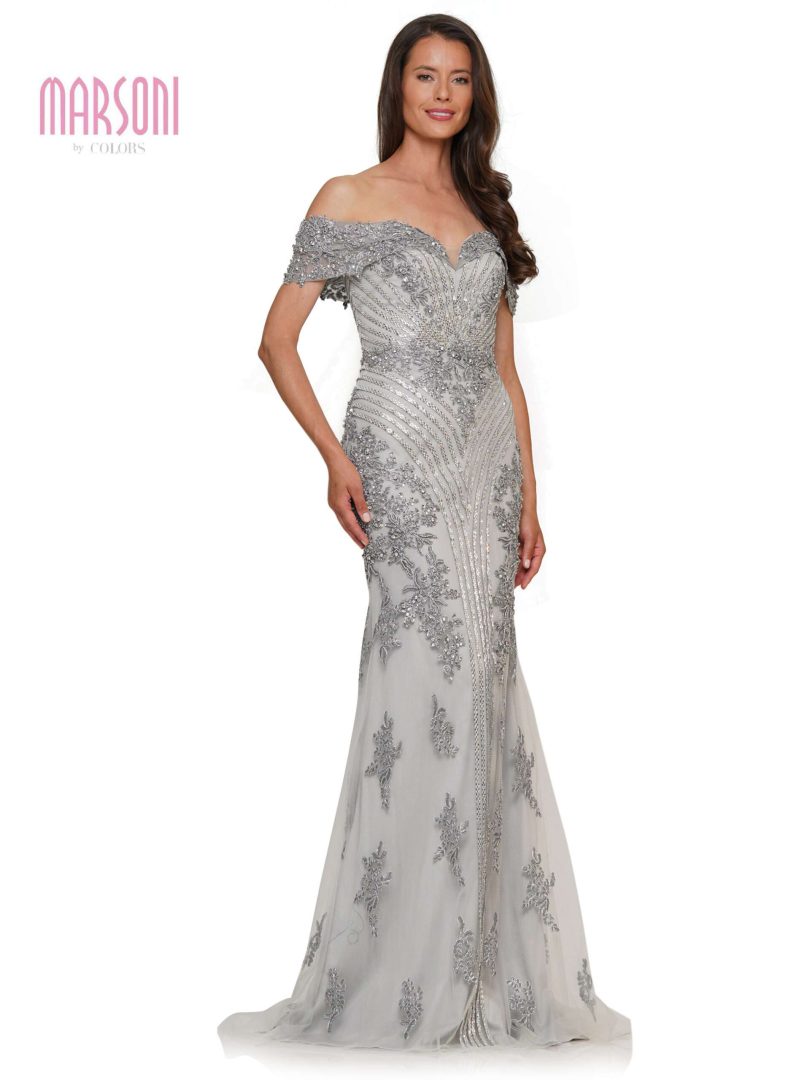 {{ product.title }} - {{ product.options.color }} - RiyadhDress