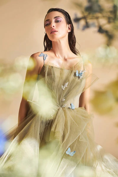{{ product.title }} - {{ product.options.color }} - RiyadhDress
