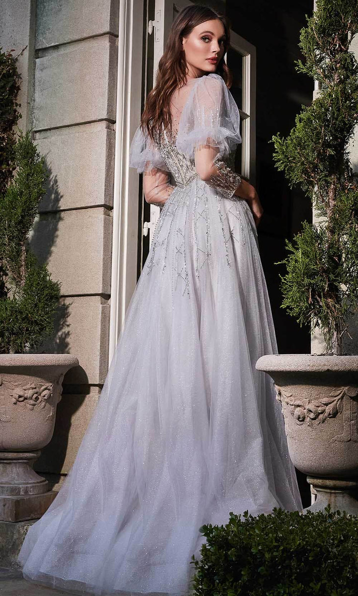 {{ product.title }} - {{ product.options.color }} - RiyadhDress