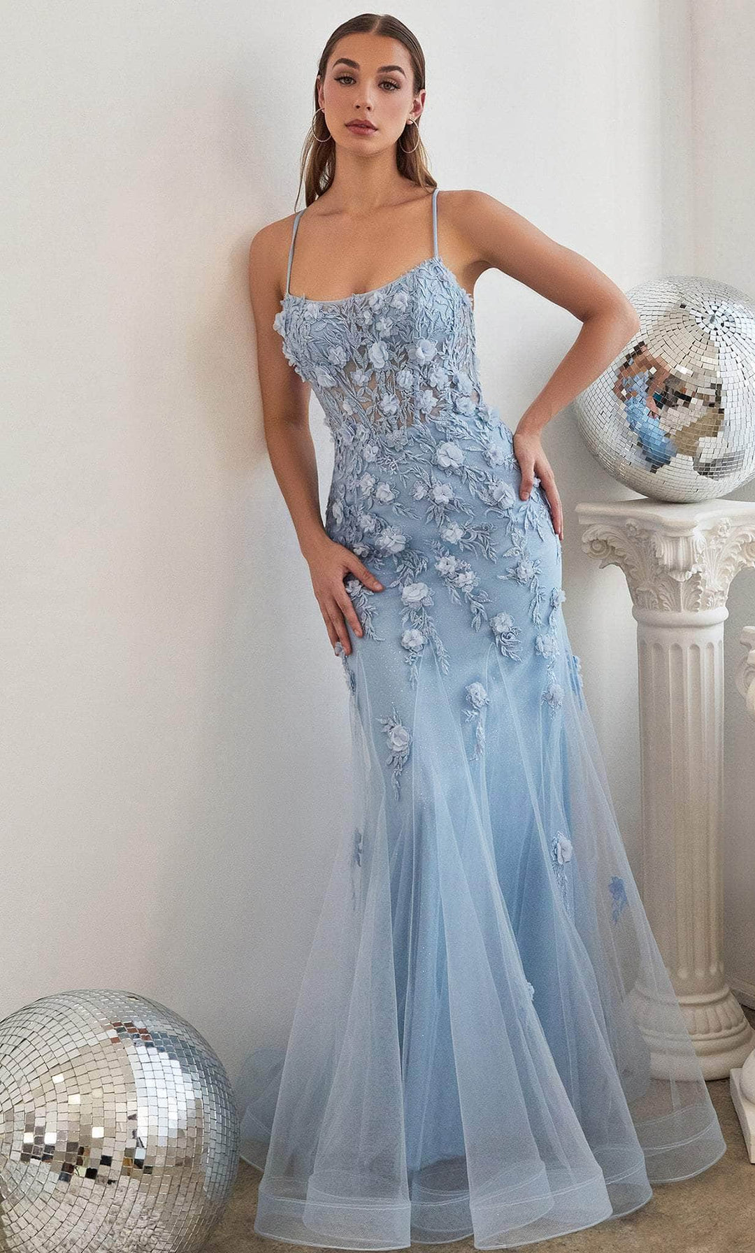 {{ product.title }} - {{ product.options.color }} - RiyadhDress