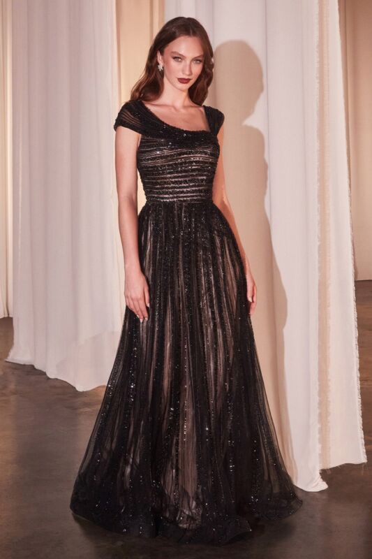 {{ product.title }} - {{ product.options.color }} - RiyadhDress