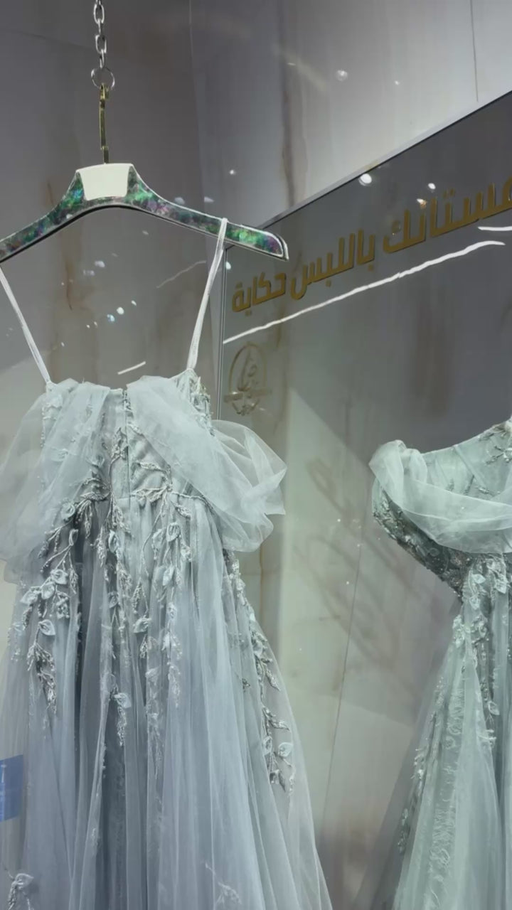 {{ product.title }} - {{ product.options.color }} - RiyadhDress
