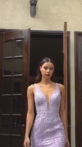 {{ product.title }} - {{ product.options.color }} - RiyadhDress