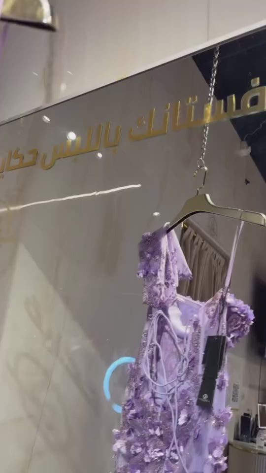 {{ product.title }} - {{ product.options.color }} - RiyadhDress