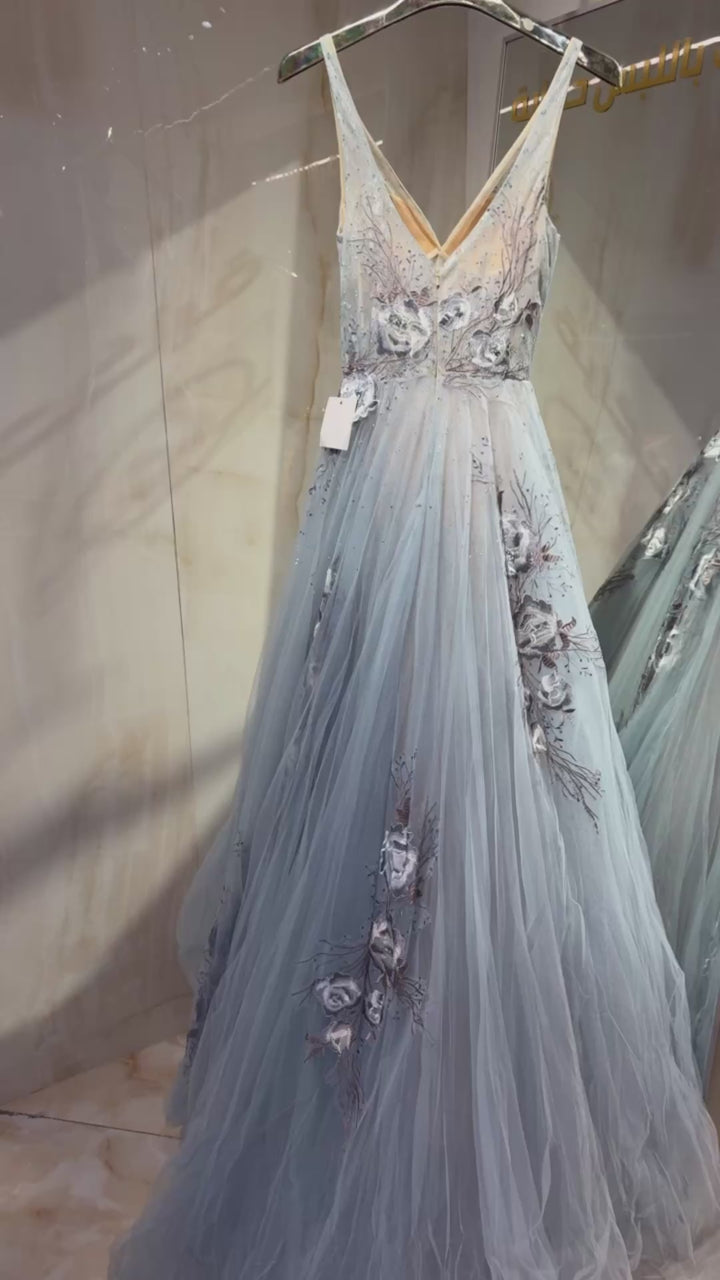 {{ product.title }} - {{ product.options.color }} - RiyadhDress