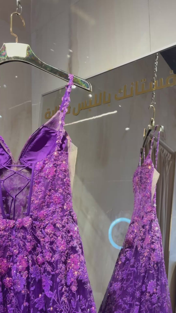 {{ product.title }} - {{ product.options.color }} - RiyadhDress