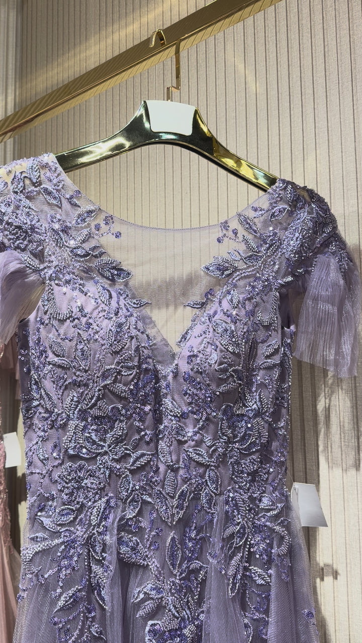 Andrea and Leo - A1351 - English Violet