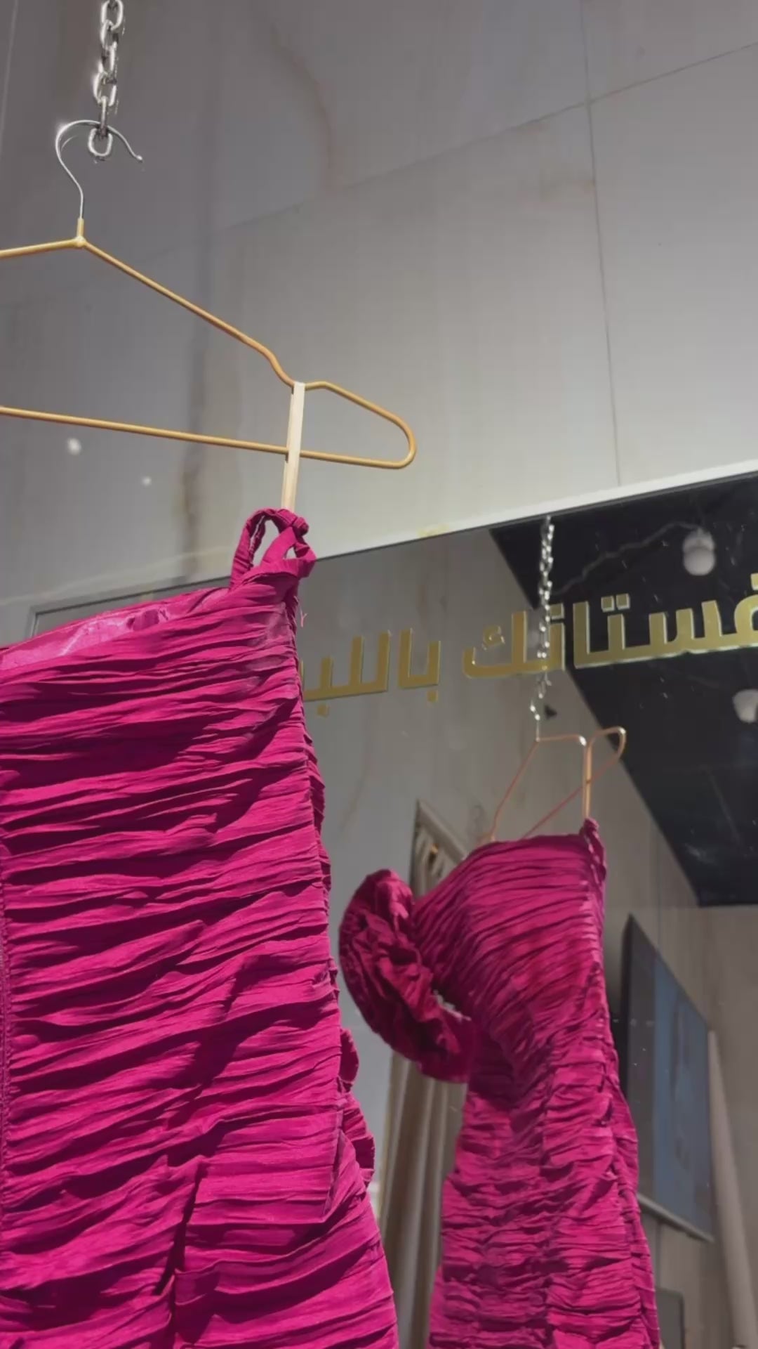 {{ product.title }} - {{ product.options.color }} - RiyadhDress