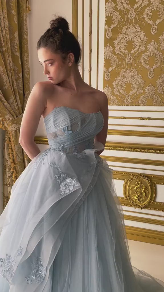 {{ product.title }} - {{ product.options.color }} - RiyadhDress