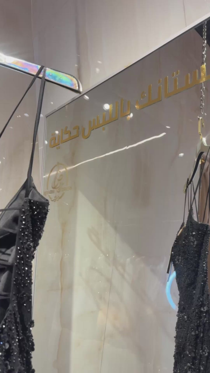 {{ product.title }} - {{ product.options.color }} - RiyadhDress