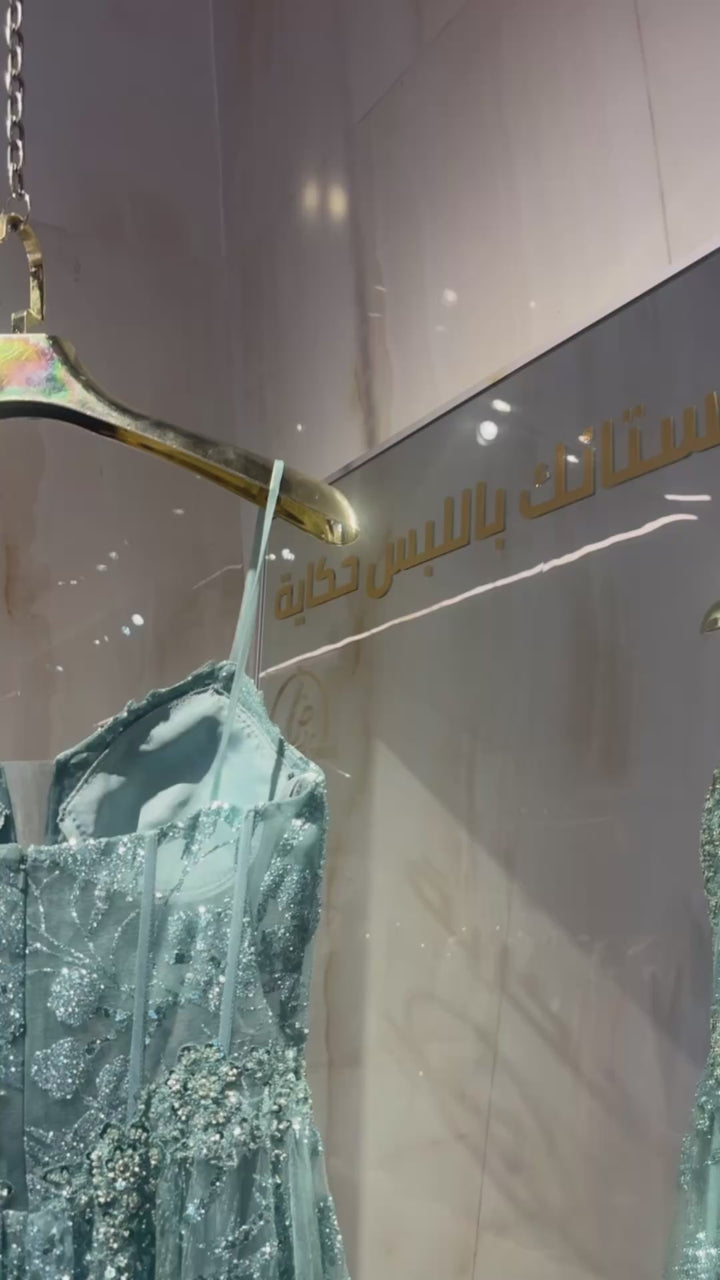 {{ product.title }} - {{ product.options.color }} - RiyadhDress