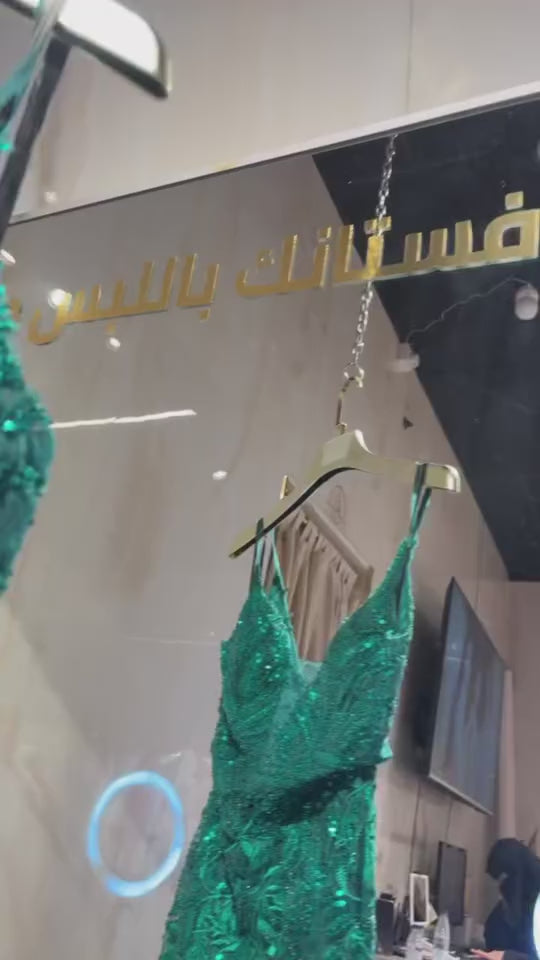 {{ product.title }} - {{ product.options.color }} - RiyadhDress