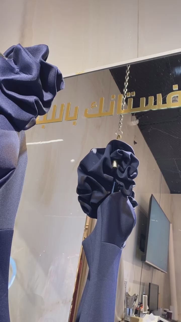 {{ product.title }} - {{ product.options.color }} - RiyadhDress