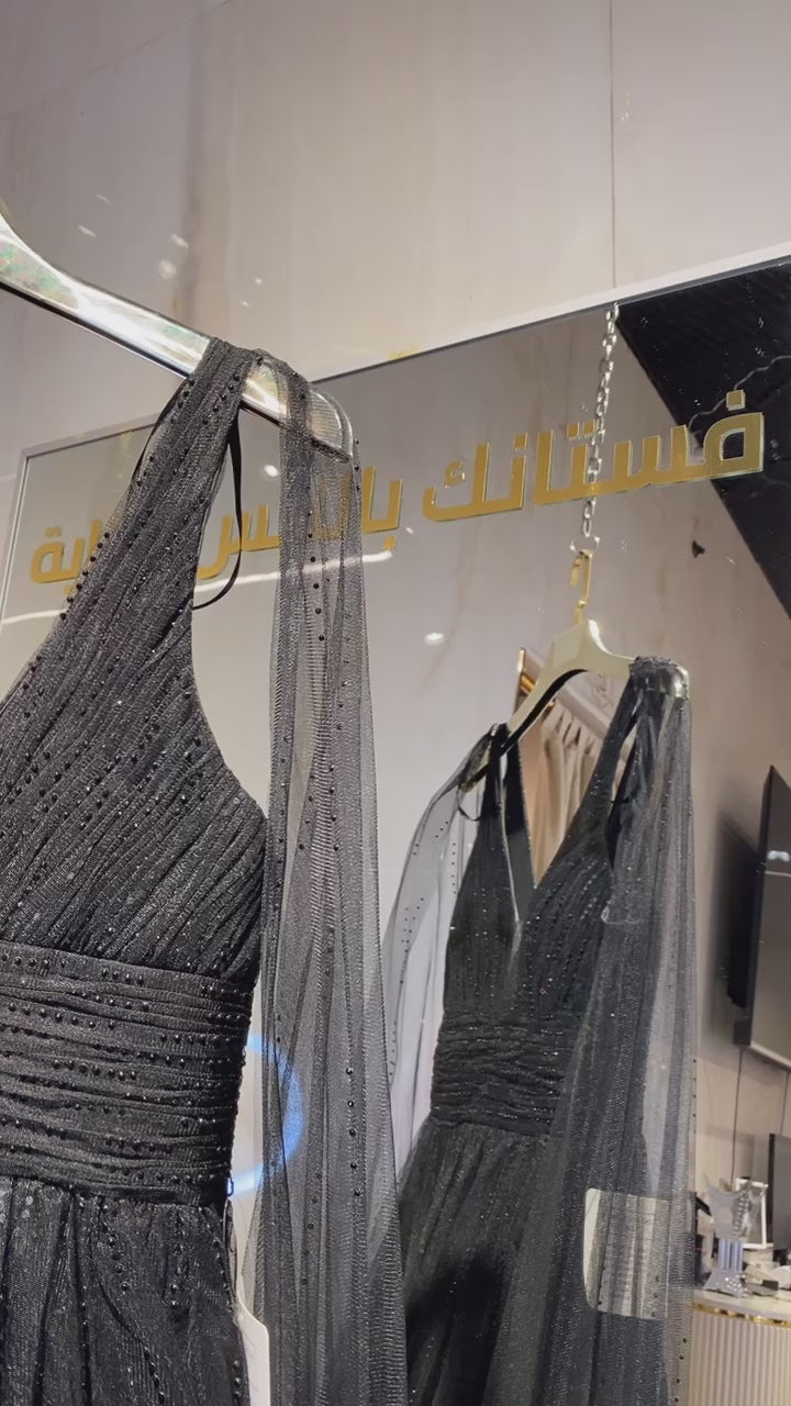 {{ product.title }} - {{ product.options.color }} - RiyadhDress
