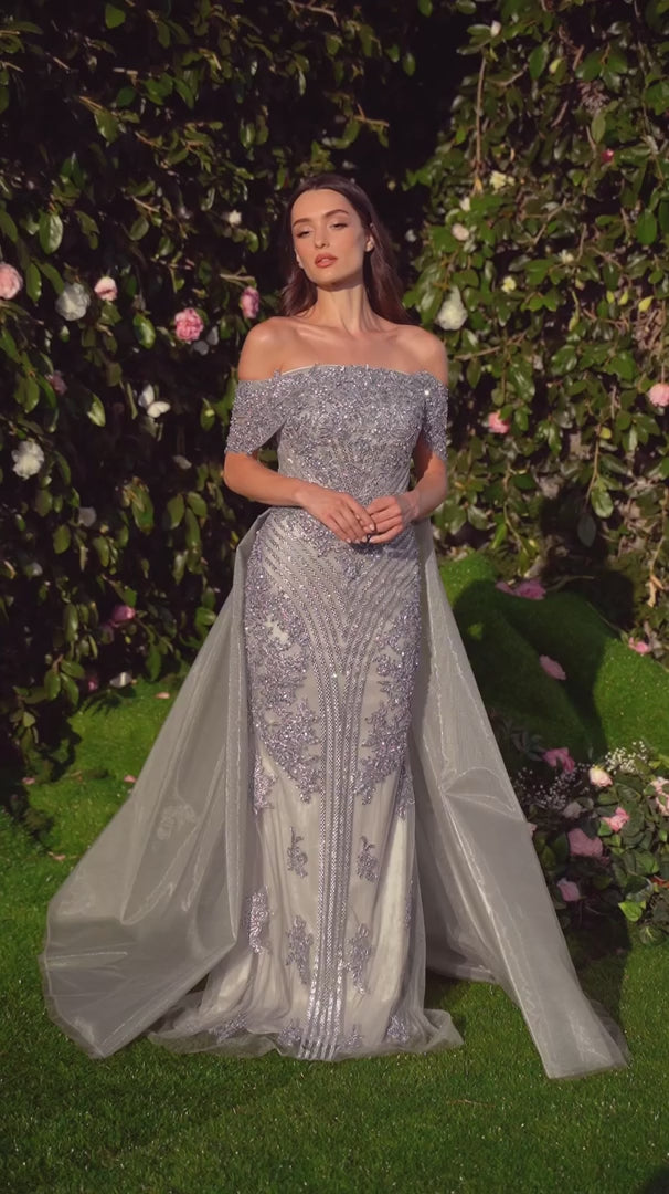 {{ product.title }} - {{ product.options.color }} - RiyadhDress