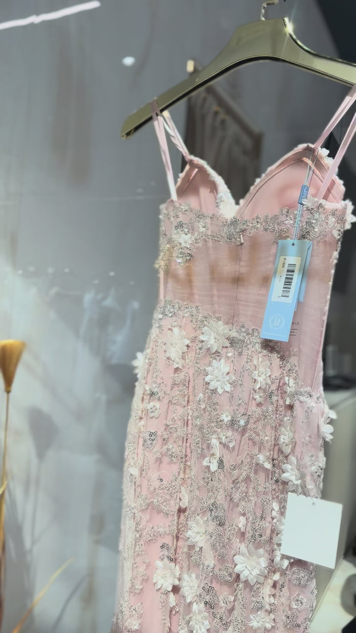 ANDREA AND LEO - A1396 - BLUSHE