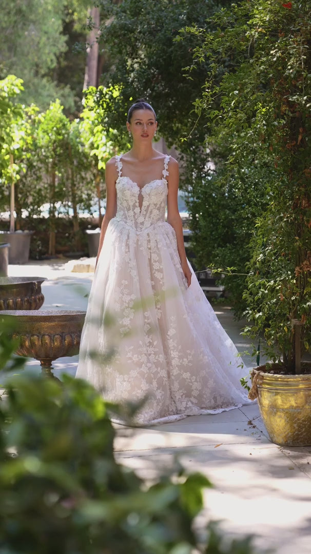 Andrea And Leo - wl058 - Off White dresses Andrea and Leo
